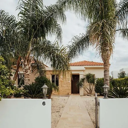 Seapoint Eleni Villa Coral Bay